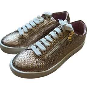 SOLE BLISS. Metallic Weave Leather Sneakers. Wmn Sz 36/US Sz 5. Made in a Italy